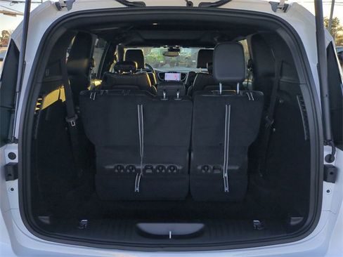 New 2026 Chrysler Pacifica Select image 13