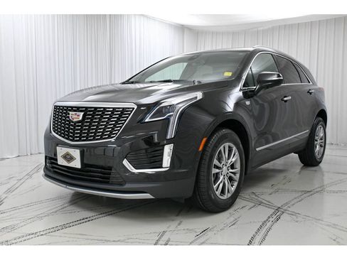 Certified 2022 Cadillac XT5 Premium Luxury image 4