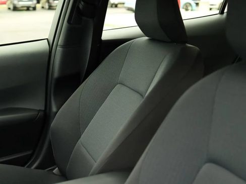 Used 2024 Toyota Prius LE FWD image 14
