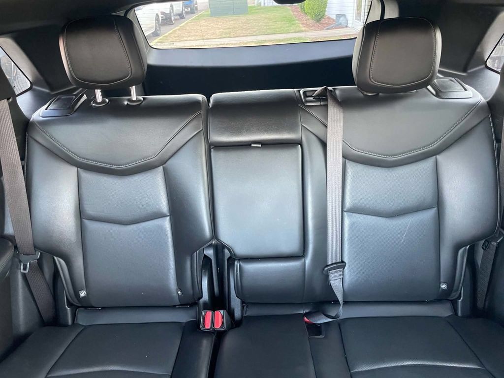 Used 2022 Cadillac XT5 Premium Luxury FWD image 22