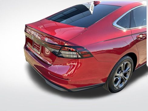 Used 2023 Honda Accord EX image 11