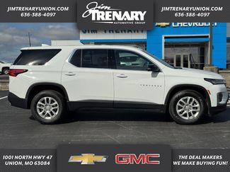Used 2023 Chevrolet Traverse LS video 1