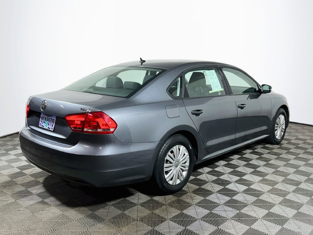 Used 2014 Volkswagen Passat 1.8T S FWD image 7