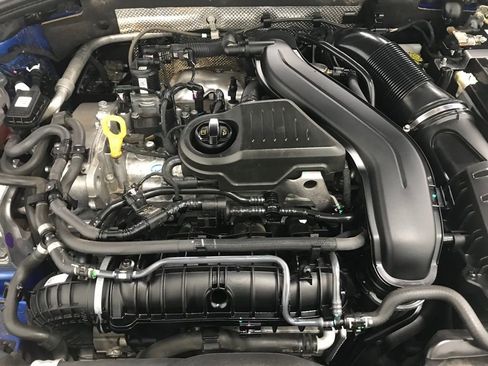 Used 2024 Volkswagen Jetta SE image 37