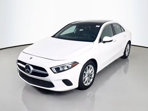 Used 2019 Mercedes-Benz A 220 w/ Premium Package image 4