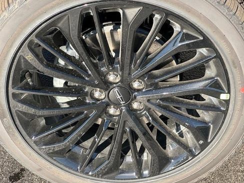 New 2026 Lincoln Corsair Grand Touring AWD/4WD image 17