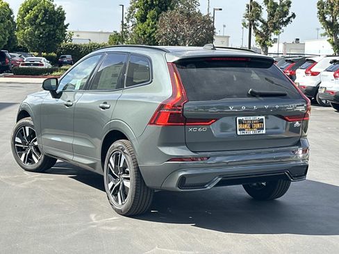 New 2026 Volvo XC60 B5 Core w/ Climate Package image 5