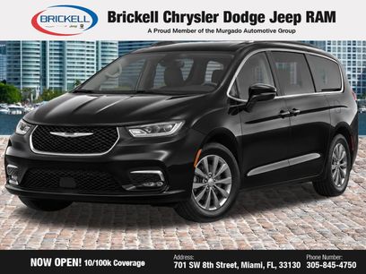 Used 2024 Chrysler Pacifica Touring-L