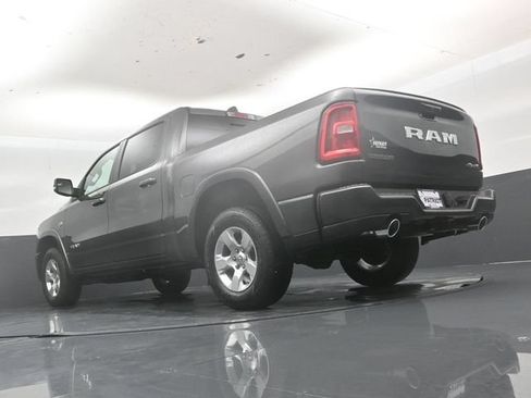 New 2026 RAM 1500 4x4 Crew Cab image 42
