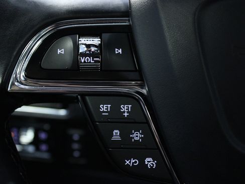 Used 2024 Lincoln Navigator L Reserve AWD/4WD image 22