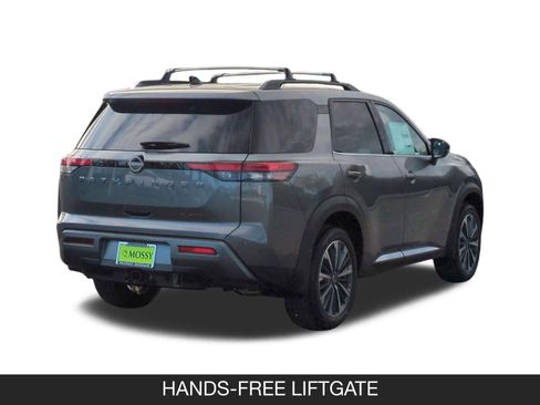 New 2026 Nissan Pathfinder Platinum w/ Cargo Package image 8