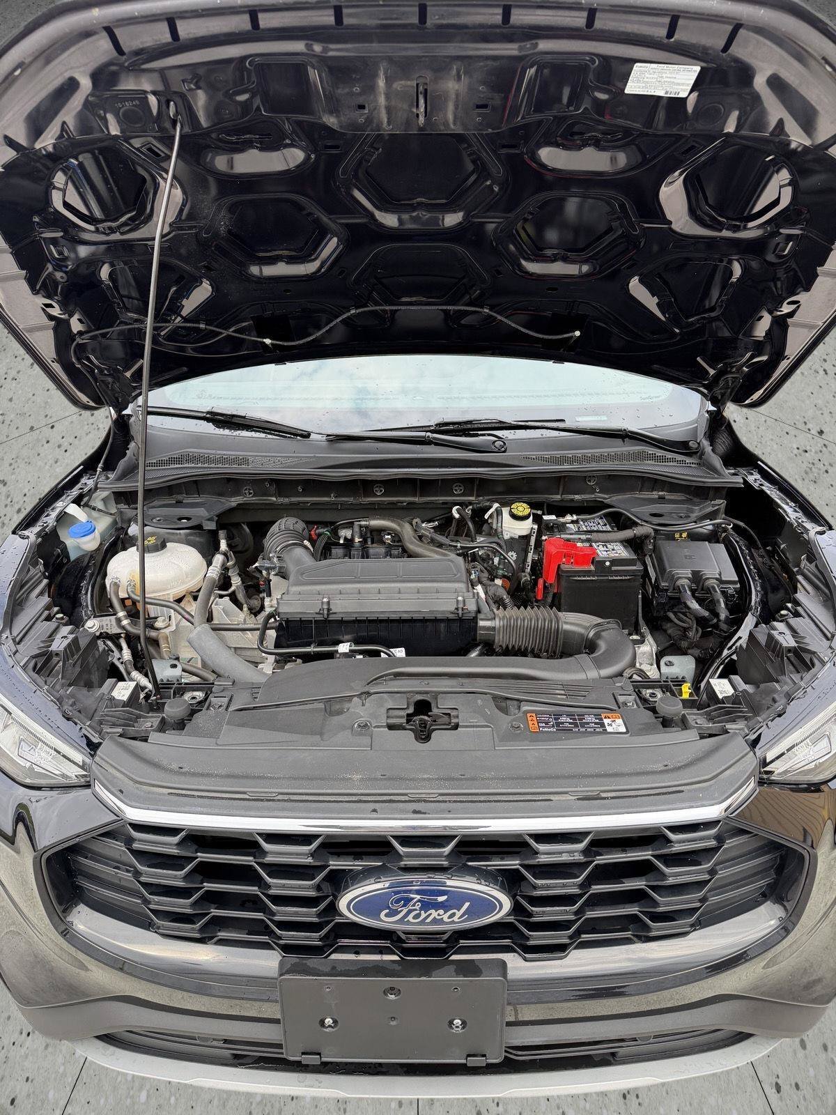 Used 2025 Ford Escape ST-Line AWD/4WD image 9