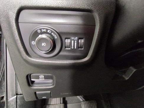 Certified 2021 Jeep Grand Cherokee L Limited AWD/4WD image 26
