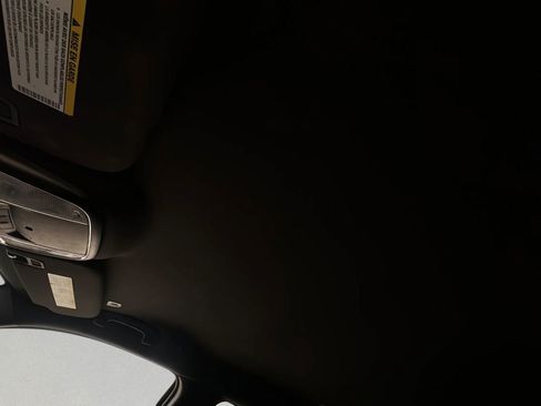 Used 2019 Jeep Grand Cherokee Laredo image 21