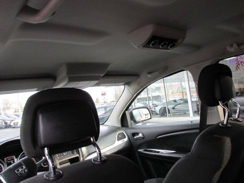 Used 2017 Dodge Journey SE w/ Flexible Seating Group FWD image 20