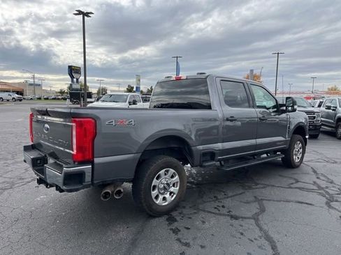Used 2024 Ford F250 XLT AWD/4WD image 6
