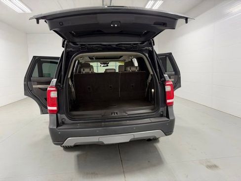 Used 2021 Ford Expedition XLT AWD/4WD image 21
