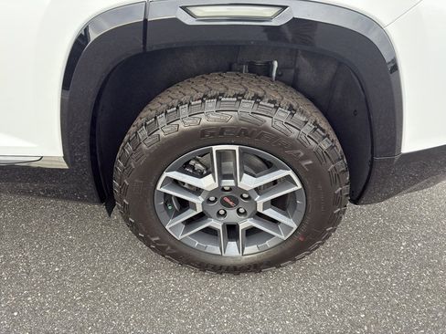 New 2026 GMC Terrain AT4 w/ Convenience Package III image 23