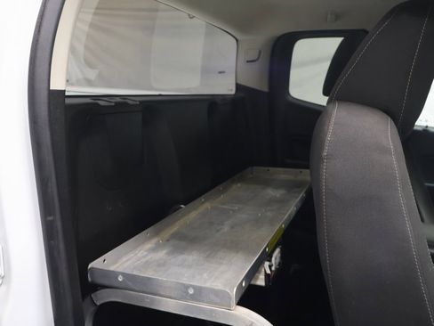 Used 2022 Chevrolet Colorado LT w/ Fleet Safety Package image 13