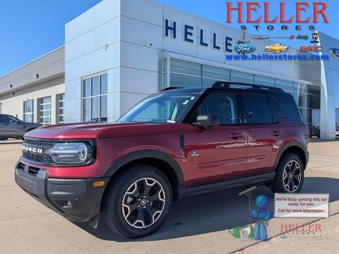 Used 2025 Ford Bronco Sport Outer Banks w/ Outer Banks Tech Package+ AWD/4WD image 1
