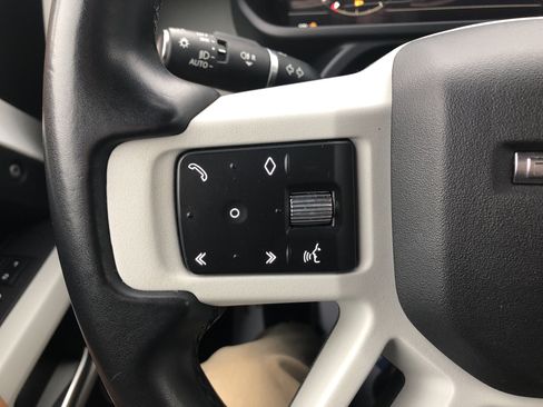 Used 2023 Land Rover Defender 110 S image 30