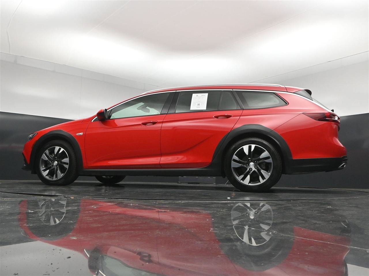 Used 2018 Buick Regal Preferred w/ Sights and Sounds Package AWD/4WD image 35