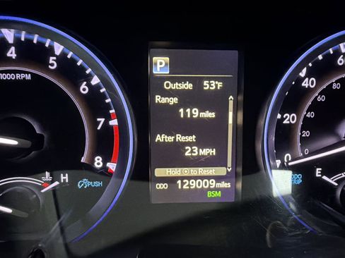 Used 2019 Toyota Highlander XLE image 10