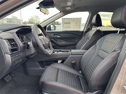 New 2026 Nissan Rogue Rock Creek image 16