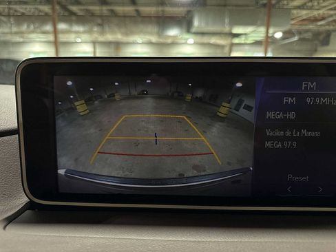 Used 2017 Lexus RX 350 AWD w/ Premium Package image 26