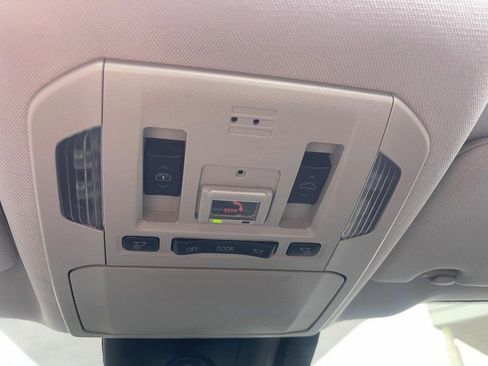 Used 2021 Toyota Highlander Platinum image 38