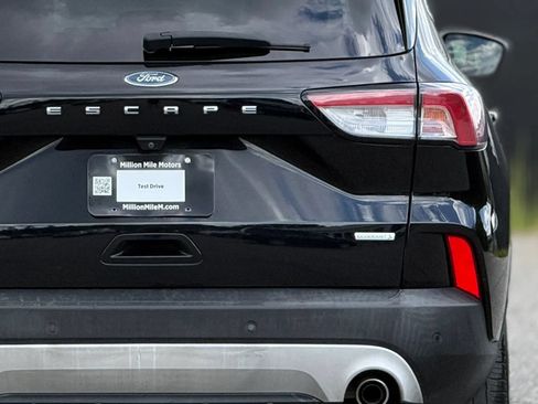 Used 2020 Ford Escape SEL FWD image 14