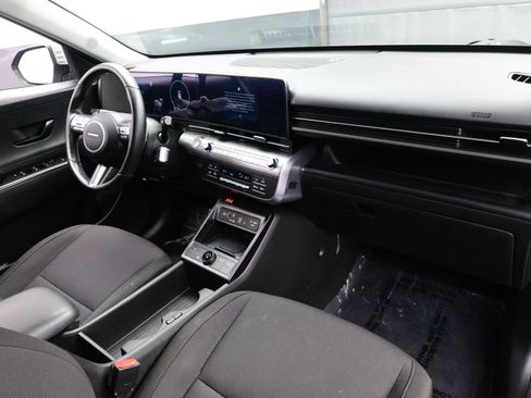 Certified 2025 Hyundai Kona SEL image 13