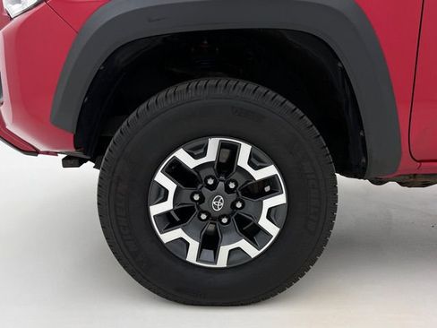 Used 2016 Toyota Tacoma TRD Off-Road w/ Towing Package AWD/4WD image 26