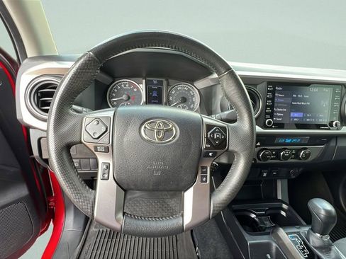 Used 2022 Toyota Tacoma SR5 w/ Technology Package image 21