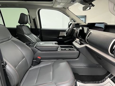 Used 2025 Ford Expedition Active AWD/4WD image 55