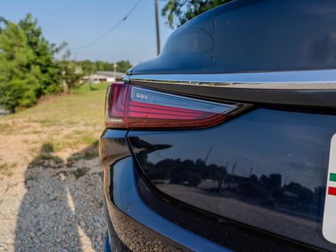 Used 2019 Lexus ES 350 w/ Premium Package FWD image 10