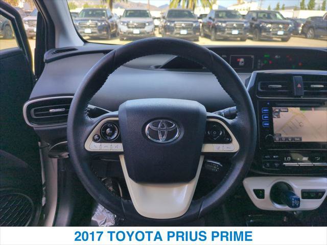 Used 2017 Toyota Prius Prime Plus w/ Preferred Accessory Package FWD image 15