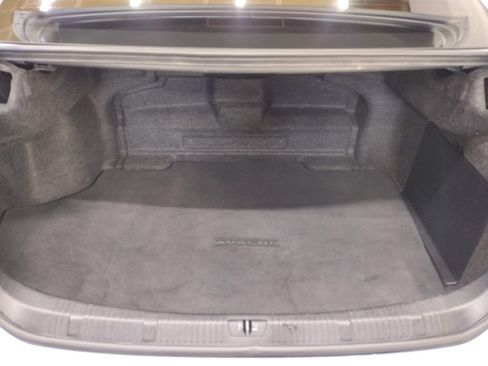 Used 2018 Toyota Avalon Limited w/ Carpet Mat Package FWD image 18