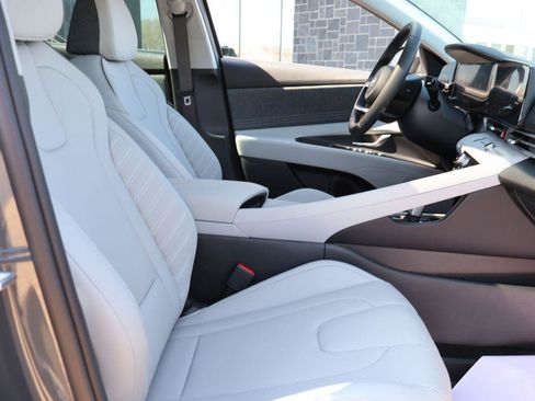 New 2026 Hyundai Elantra Limited image 10