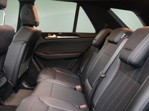 Used 2019 Mercedes-Benz GLE 400 4MATIC image 26