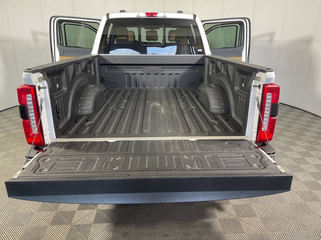 Used 2023 Ford F250 Lariat AWD/4WD image 22
