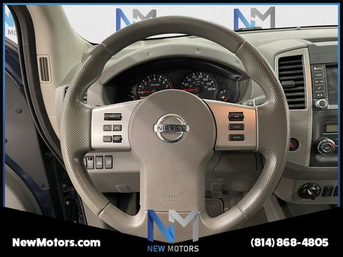 Used 2020 Nissan Frontier SV image 12