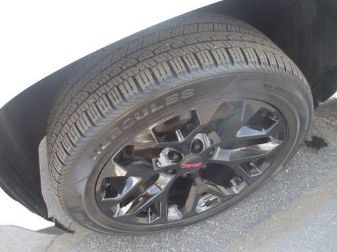 Used 2020 GMC Yukon Denali AWD/4WD image 13