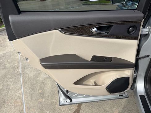 Used 2019 Lincoln Nautilus Reserve FWD image 14