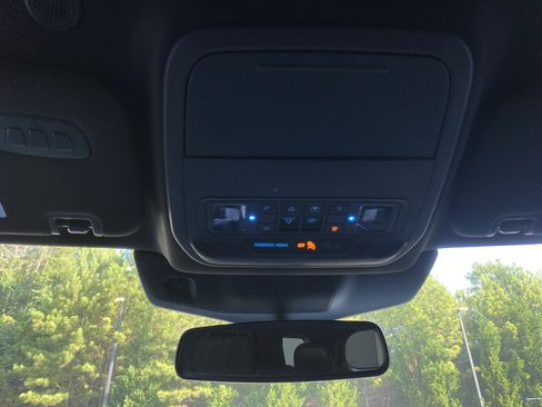 Used 2023 Ford Explorer ST w/ Equipment Group 401A AWD/4WD image 29