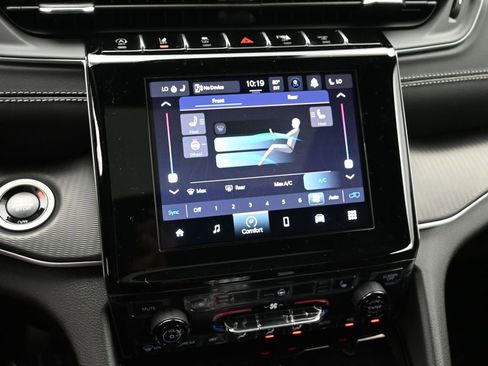 New 2025 Jeep Grand Cherokee L Altitude image 14