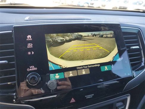 New 2025 Honda Passport Black Edition image 13