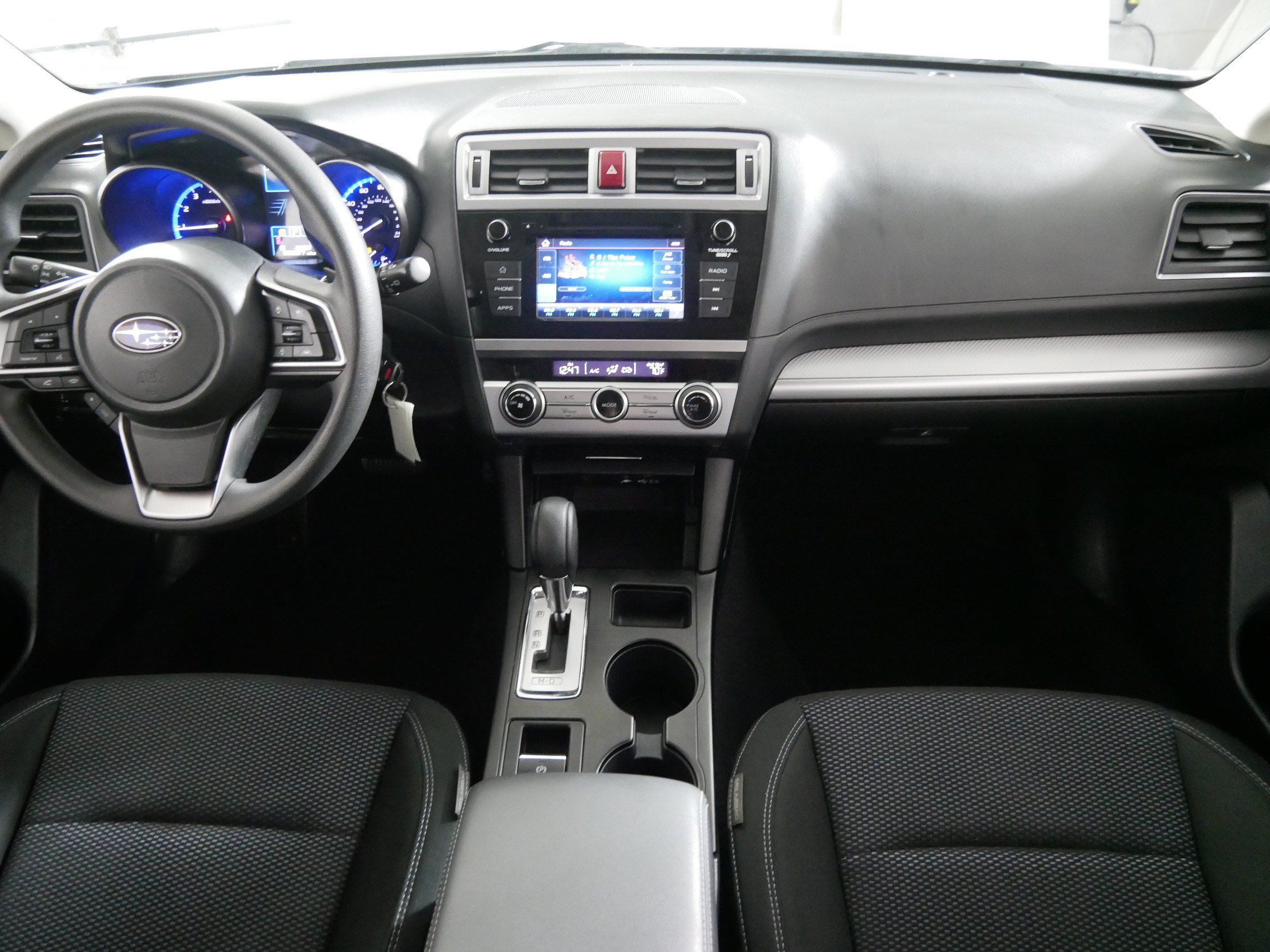 Used 2019 Subaru Outback 2.5i AWD/4WD image 10