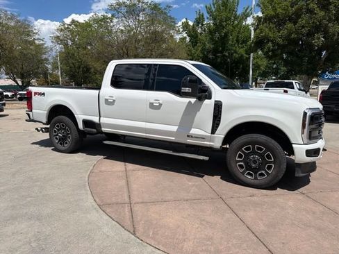 Used 2025 Ford F350 Platinum w/ FX4 Off-Road Package AWD/4WD image 14