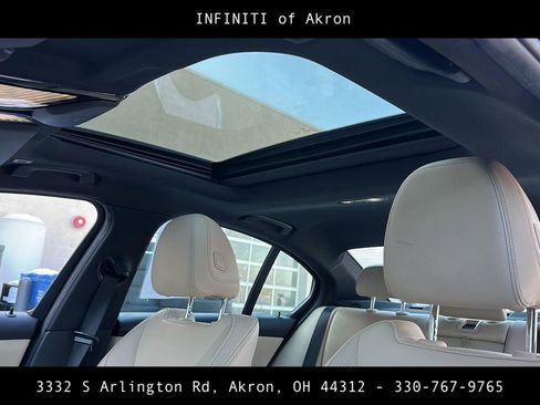 Used 2023 BMW 330i xDrive Sedan w/ Driving Assistance Package image 7